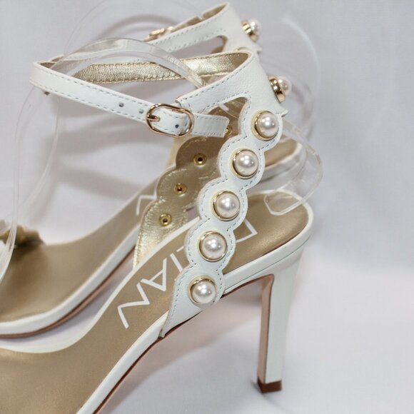 NWT Deltan Cloud Dancer Ivory Pearl and Gold Heels. - Picture 4 of 16